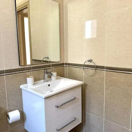 Nissi 7 Big Veranda And Free Wifi Apartmán *