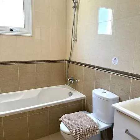 Nissi 7 Big Veranda And Free Wifi شقة أيا نابا