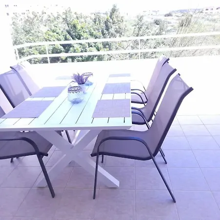شقة Nissi 7 Big Veranda And Free Wifi *